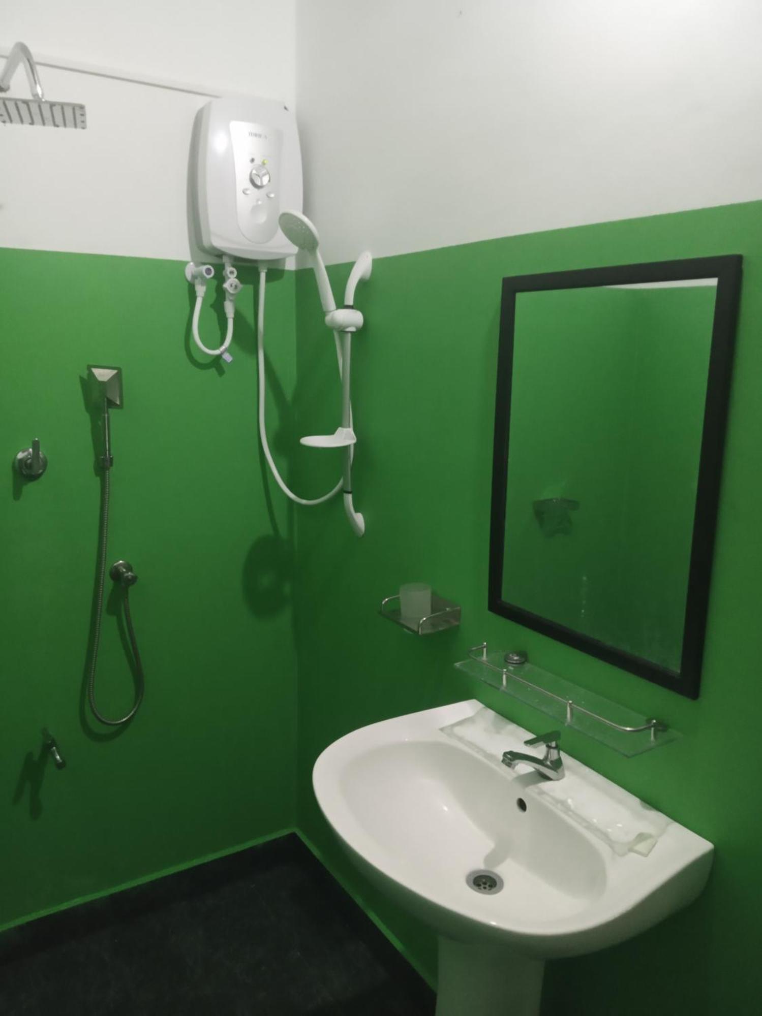 Rockvilla homestay&BNB Mihintale Esterno foto
